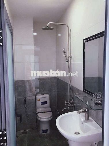 Nhà hẻm xe tải thông, 4x12, 4 tầng đường Thống Nhất chỉ 5 tỷ 85