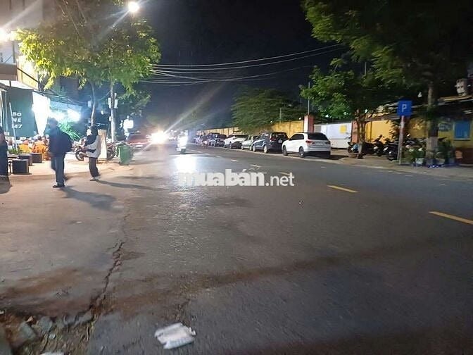 Bán nhà 2 tầng Tiểu La kiệt ô tô ,gần chợ Hòa Cường