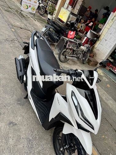 ❎❎ Vario 150 trắng đen cuối 2019 xe đẹp có góp