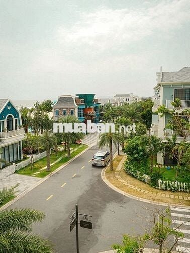 Bán biệt thự biển 225m2 Wonderland Hồ Tràm, giá tốt