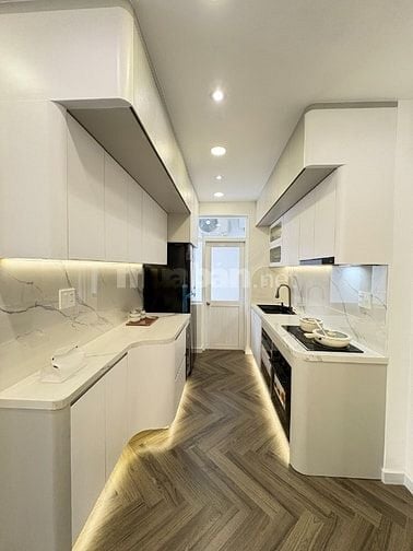 Bán căn hộ mới nhất Sky Garden - PMH, 3PN-2WC Nhà Full nội thất 