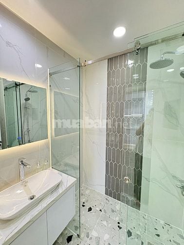 Bán căn hộ mới nhất Sky Garden - PMH, 3PN-2WC Nhà Full nội thất 
