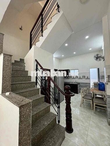 NHà MTKD Gò Dầu.DT:4 X 14 trêt 2lâu 4PN 3WC nội thất cơ bản