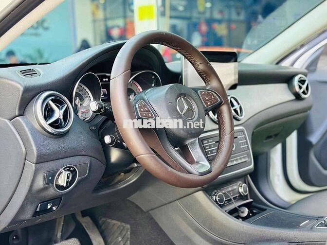 Mercedes Benz GLA 200 Model 2017