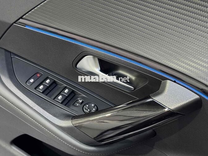 Peugeot 2008 2024 GT Line 1.2 AT - 3600 km