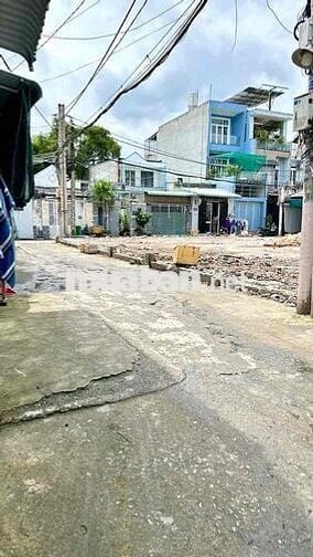 NHÀ BIỆT THỰ DIỆN TÍCH LỚN 10X24 SÁT MẶT TIỀN LÊ THỊ HÀ 250M2 GIÁ TỐT