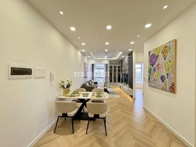 Chính chủ bán gấp căn góc đẹp nhất Sky Garden 1, DT 89 m2, 3PN