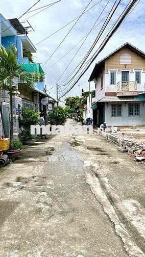 NHÀ BIỆT THỰ DIỆN TÍCH LỚN 10X24 SÁT MẶT TIỀN LÊ THỊ HÀ 250M2 GIÁ TỐT