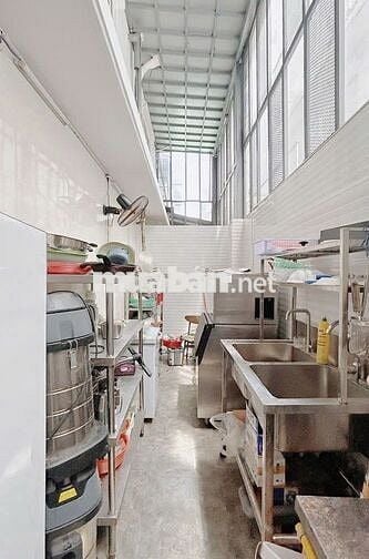 Cho thuê mặt bằng Cao Triều Phát PMH Q7 - 100m2 - đủ dụng cụ