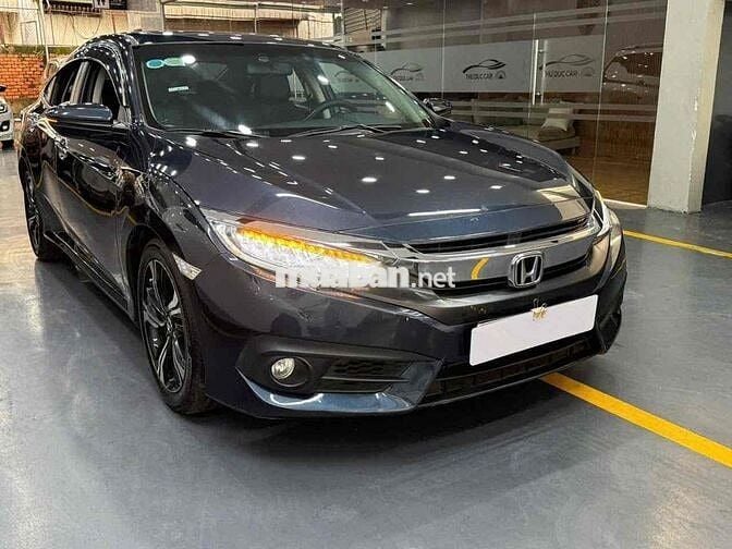 Honda Civic 2017 1.5L Vtec Turbo - 82000 km