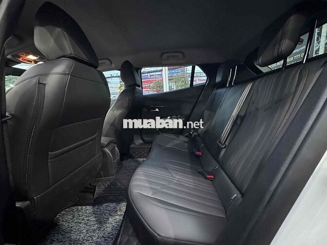 Peugeot 2008 2024 GT Line 1.2 AT - 3600 km