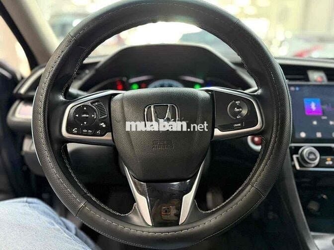 Honda Civic 2017 1.5L Vtec Turbo - 82000 km