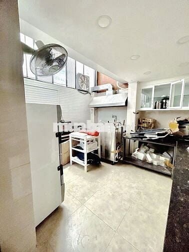 Cho thuê mặt bằng Cao Triều Phát PMH Q7 - 100m2 - đủ dụng cụ