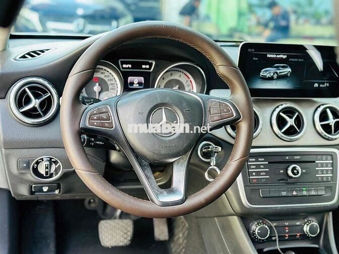 Mercedes Benz GLA 200 Model 2017