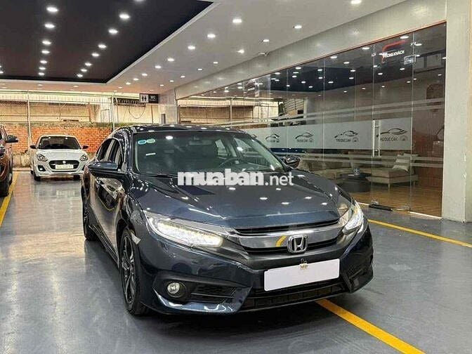 Honda Civic 2017 1.5L Vtec Turbo - 82000 km