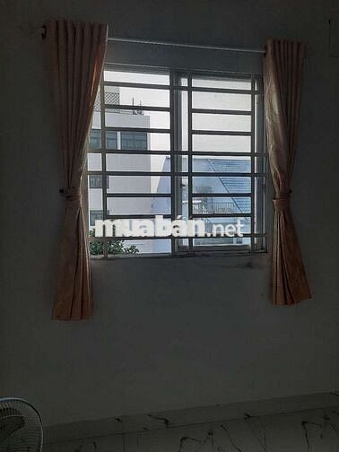 Ptr 20m2, đg Tr Thị Năm, q12 (gác,máy lạnh,máy giặt,time tự do)