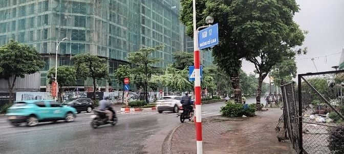 CHÍNH CHỦ CẦN BÁN NHÀ GẦN SIÊU THỊ AEON MALL LONG BIÊN - CỔ LINH - TƯ 