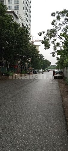 CHÍNH CHỦ CẦN BÁN NHÀ GẦN SIÊU THỊ AEON MALL LONG BIÊN - CỔ LINH - TƯ 