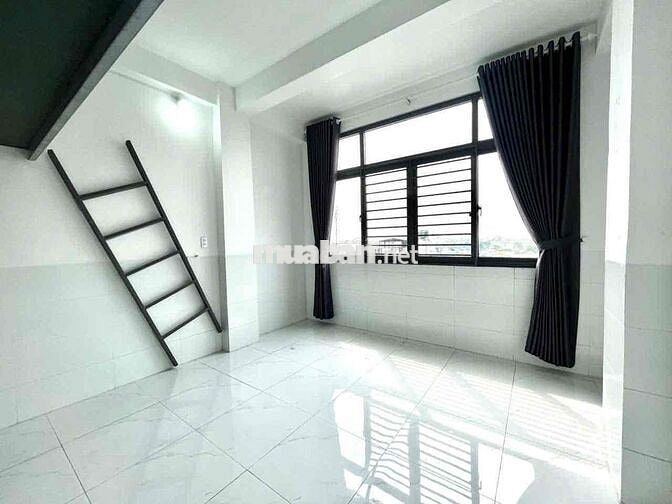 PHÒNG 24m2 3tr4 (1 người), 3tr6 (2 người), CỬA SỔ LỚN,