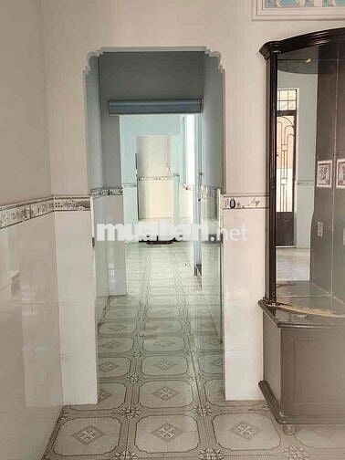 NHÀ THỊ TRẤN HÓC MÔN 5,6 X23 ĐƯỜNG XE HƠI LÊ LỢI NGAY CHỢ