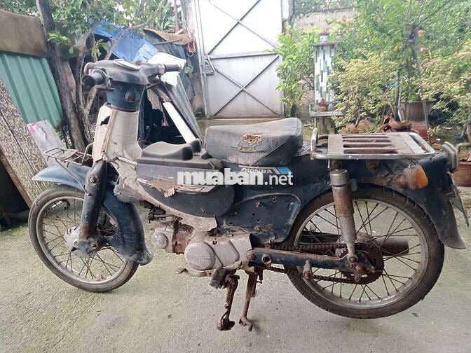 Honda cúp 70cc đời 81 biển số sài gòn