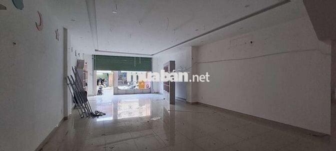 Cho thuê 2 tầng trống suốt Hải Châu