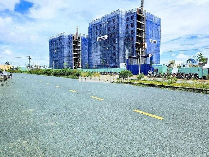 Nền trục chính lộ giới 40m  KDC Đông Phú, Tp Cần Thơ