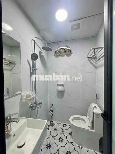 Cần bán nhà DT: 50m² 7 tầng thang máy gần KĐT Đại Kim Kim Giang