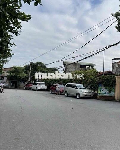 Nhà QUANG TRUNG dân xây oto đỗ cửa ,ngõ to thông