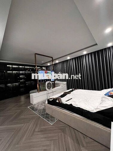 CHÍNH CHỦ BÁN NHÀ HOÀNG VĂN THÁI Ô TÔ THANG MÁY