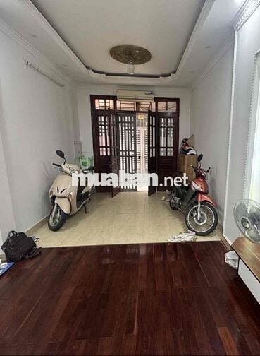 Nhà QUANG TRUNG dân xây oto đỗ cửa ,ngõ to thông