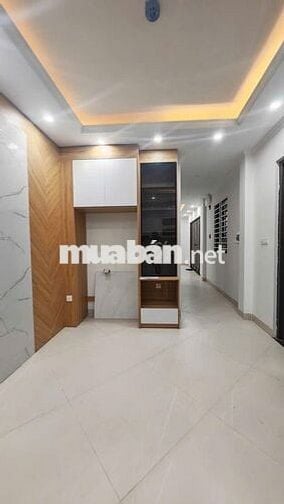 Bán gấp lô góc Vũ Tông Phan, 45m2, 6T Thang Máy, ngõ nông thông rộng