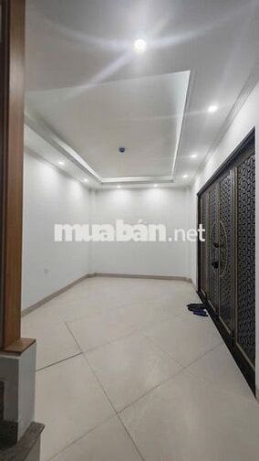 Bán gấp lô góc Vũ Tông Phan, 45m2, 6T Thang Máy, ngõ nông thông rộng