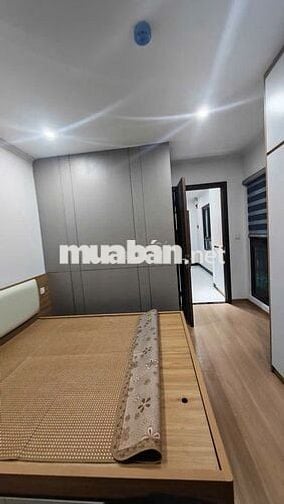 Bán gấp lô góc Vũ Tông Phan, 45m2, 6T Thang Máy, ngõ nông thông rộng