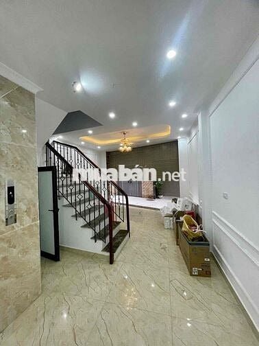 Cần bán nhà DT: 50m² 7 tầng thang máy gần KĐT Đại Kim Kim Giang