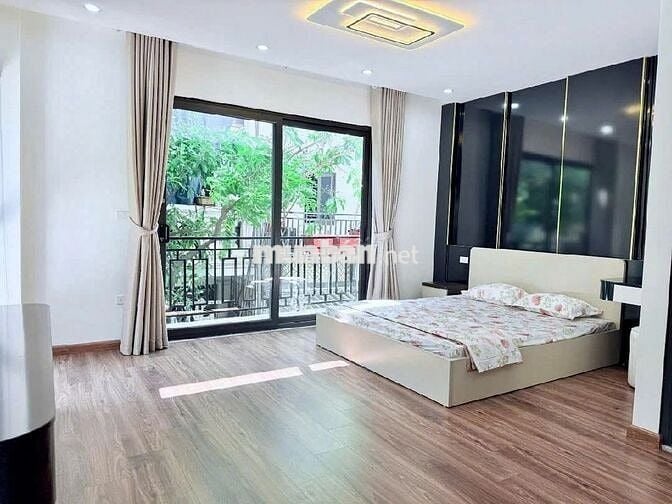 Lô Góc 3 Thoáng, Thang Máy, Gần Sân Chơi, Ô Tô 20m,Ở Ngay Khu Quân Đội