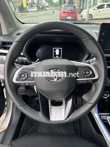 Toyota Veloz Cross CVT 2022 (Xe Nhập - Gia Đình SD