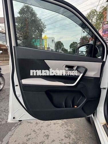 Toyota Veloz Cross CVT 2022 (Xe Nhập - Gia Đình SD