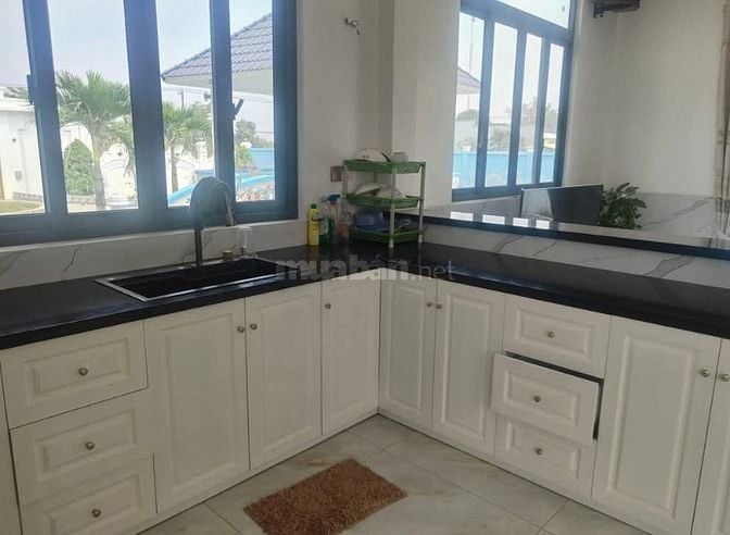 Biệt thự và đất đường DT871, Gò Công Đông. DT 4.740m2, nhà 1lầu 5PN