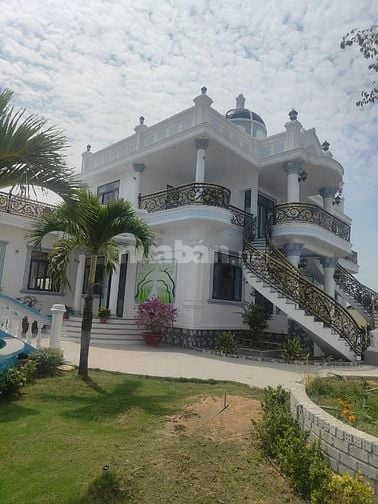 Biệt thự và đất đường DT871, Gò Công Đông. DT 4.740m2, nhà 1lầu 5PN