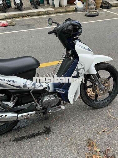 Jupiter gravita trắng xanh