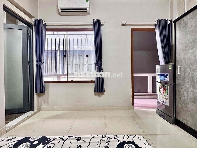 🏡phòng full nội thất ban công lớn mới giá chỉ 4đ ngay CV Hoàng Văn Thụ