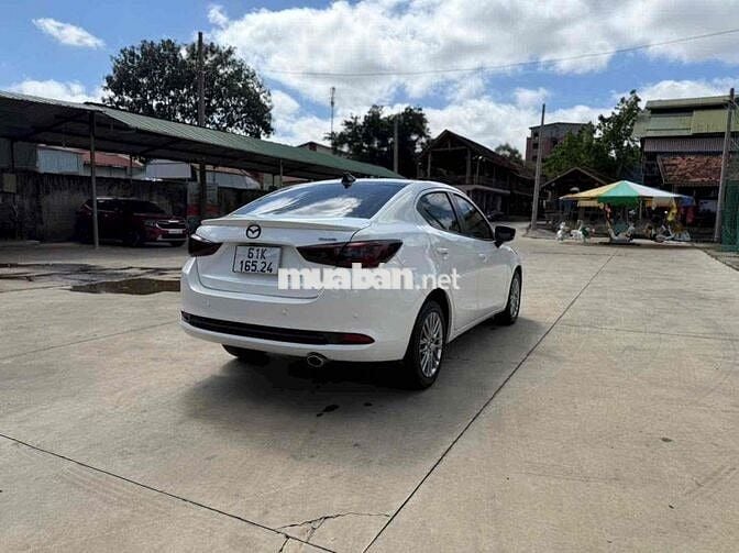 Mazda 2 2022 Luxury - 72000 km