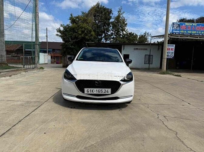 Mazda 2 2022 Luxury - 72000 km