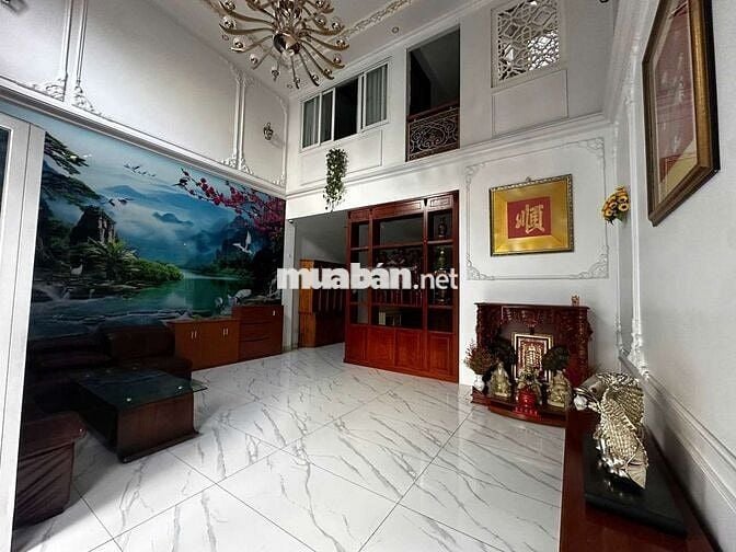 8 X 25M BIỆT THỰ 8 PHÒNG NGAY ĐẦM SEN