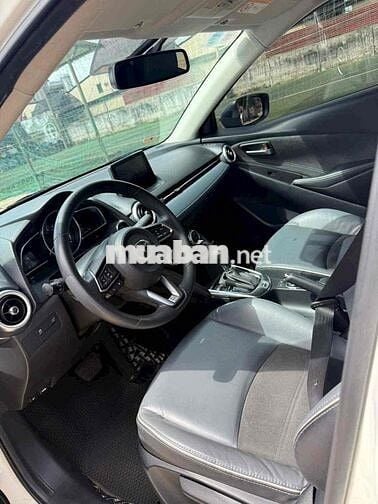 Mazda 2 2022 Luxury - 72000 km