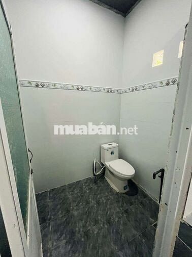 CHO THUÊ NHÀ TRỆT 100MV 6TR 1pn sân sau công viên 500mv