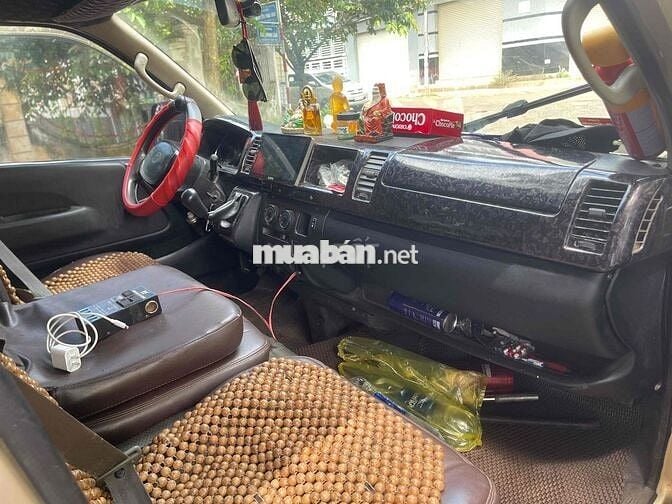 Toyota Hiace 2006 van 3 chổ máy dầu