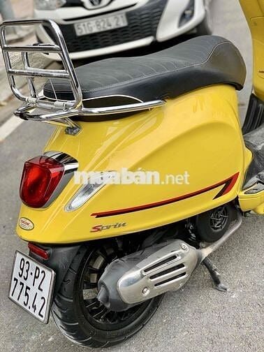 Vespa Sprint vàng 2021 dáng đẹp xe chuẩn chính chủ
