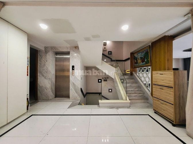 Cho thuê Villa Trung tâm quận 3 - Đường Lý Chính Thắng